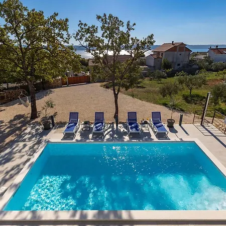 Villa Amazing Deep *